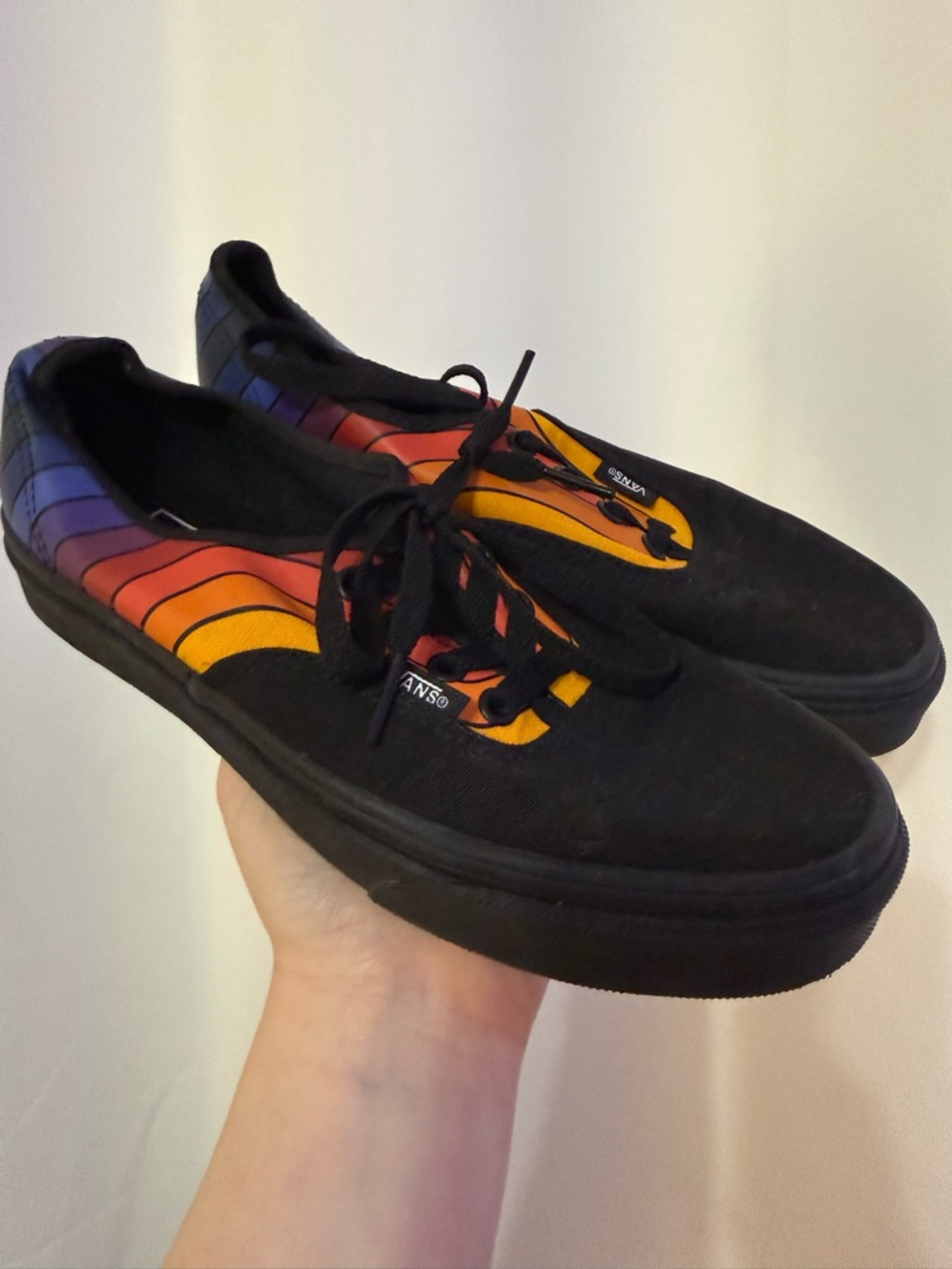 Van's Refract Rainbow 🌈. Black unisex women's size 7.5 men’s size 6 - Picture 3 of 8